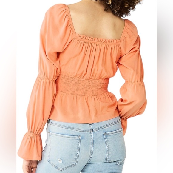 SO® Cropped Smocked Waist Top Size L - Picture 2 of 5